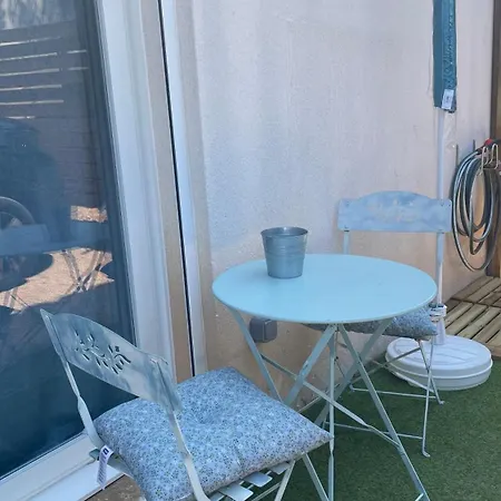 Calme Avec Jardin Et Parking Privé